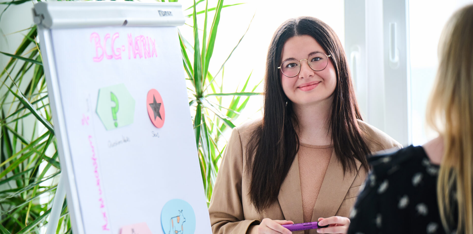 KARRIERETALK: Kreativ sein, mitreden, was bewegen - Azubialltag im Marketing
